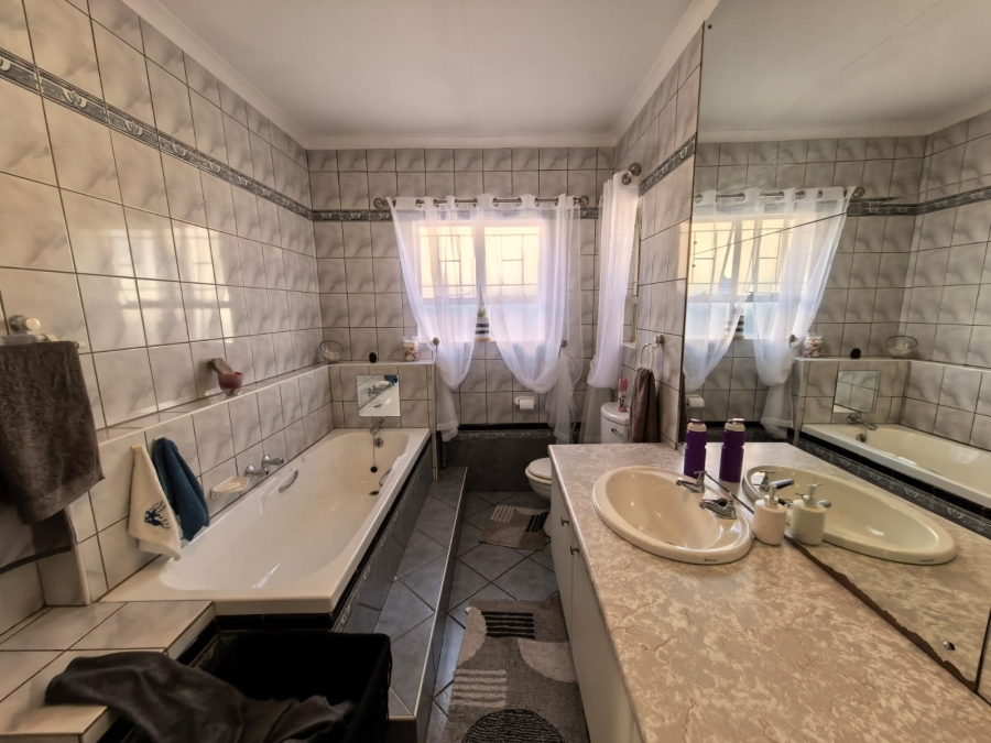 3 Bedroom Property for Sale in Parys Free State